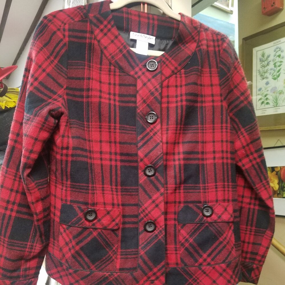 Beautiful Red Plaid 5 Button Tailored Jacket!